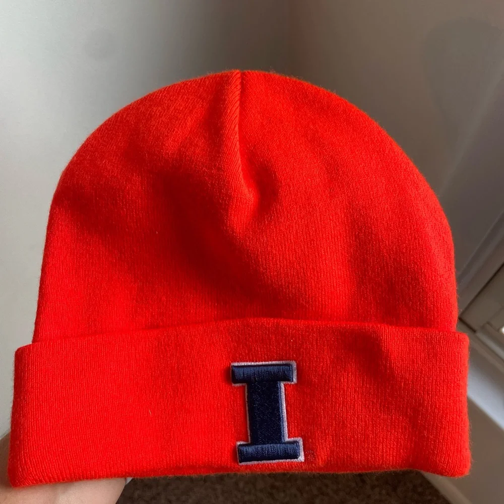 University of Illinois beanie Collegiate Spirit Wear Football Winter Warm -C - Picture 1 of 2